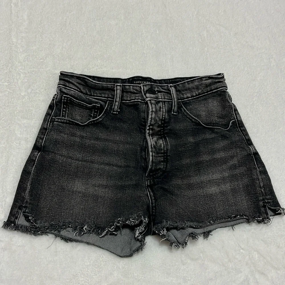Lucky Brand distressed Mid Rise denim cut off jean shorts size 4/27 - Picture 1 of 7